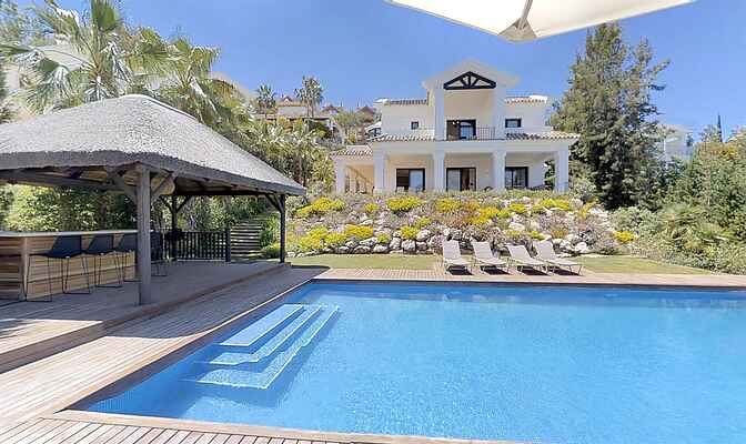 Luxury Villa with heated pool!
