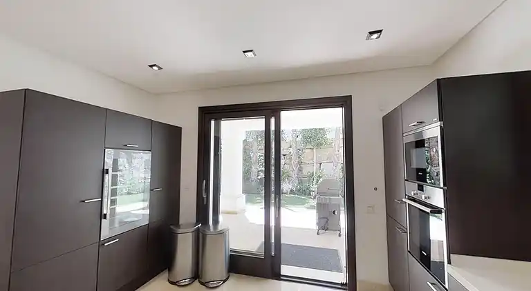 Luksus villa med opvarmet pool!