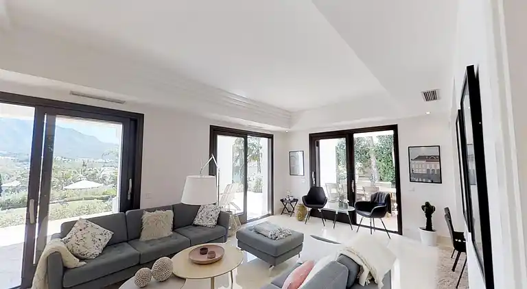 Luksus villa med opvarmet pool!