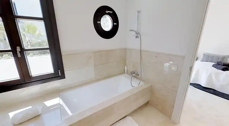 Luksus villa med opvarmet pool!