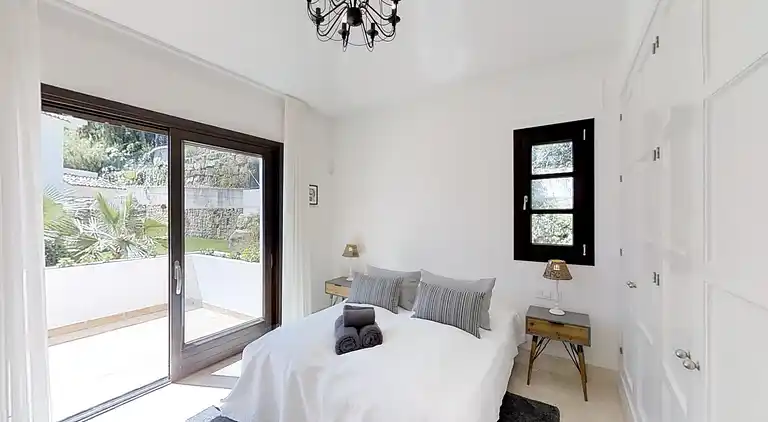 Luksus villa med opvarmet pool!