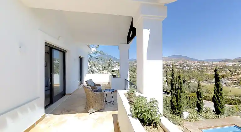 Luksus villa med opvarmet pool!