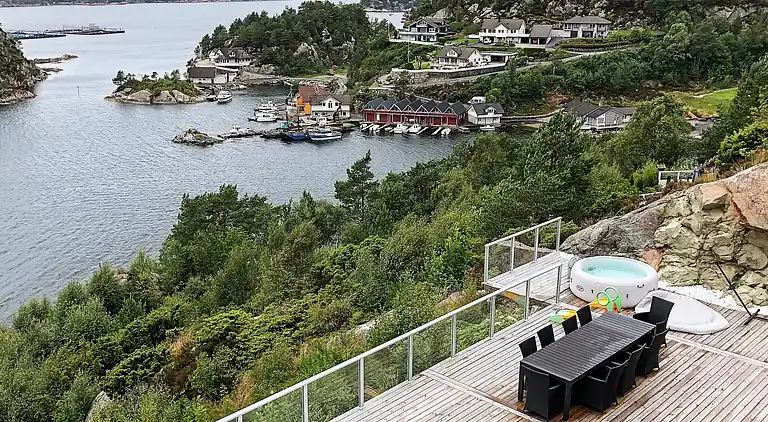 Sommerhus i Koløyhamn