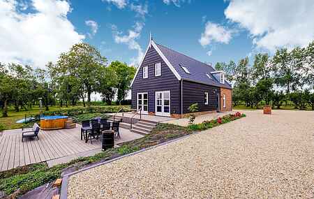 Holiday home mh68240