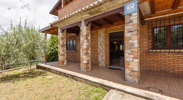 Cottage in Motta Santa Lucia