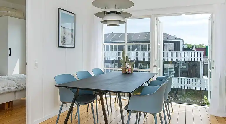 3 vær.,1.+ 2. etage