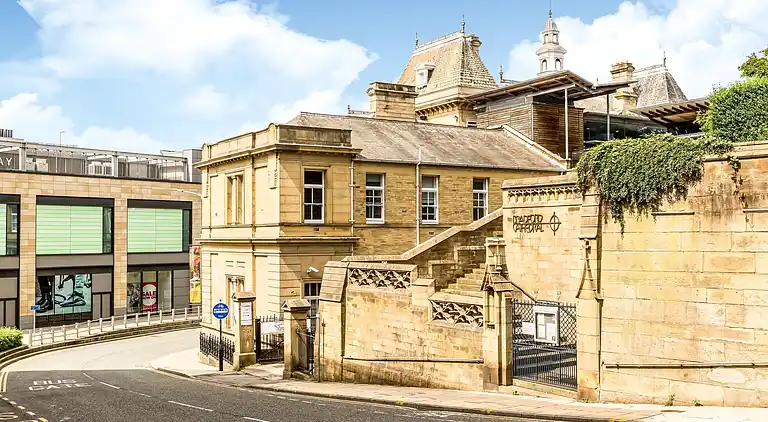 Holiday home in Bradford