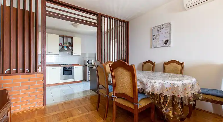 Appartement in Tribanj