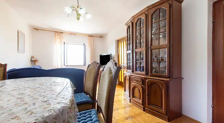 Appartement in Tribanj