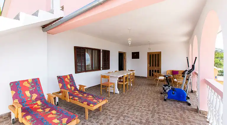 Appartement in Tribanj