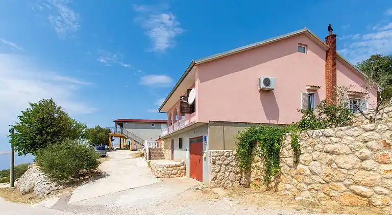 Appartement in Tribanj