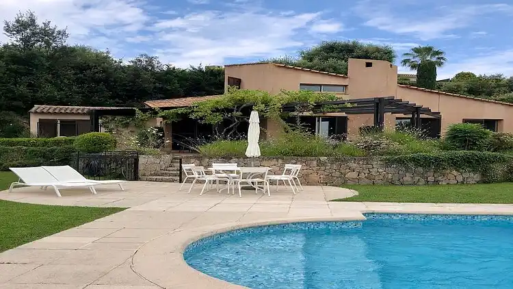 Villa in Villeneuve-Loubet