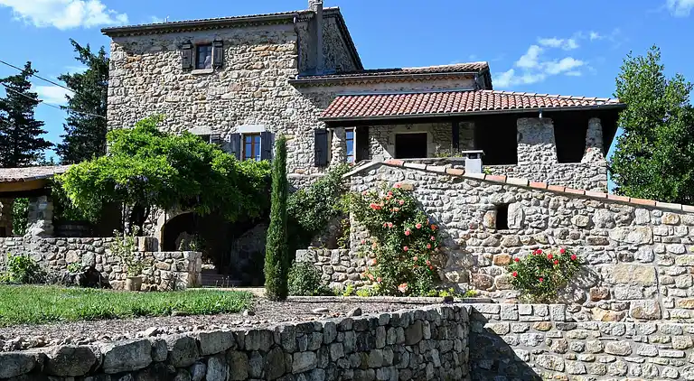 Villa en Largentière