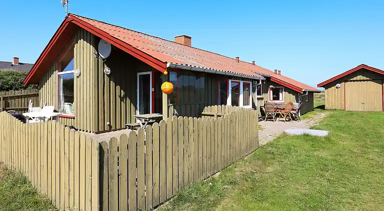 Sommerhus ved Nr Lyngby Strand