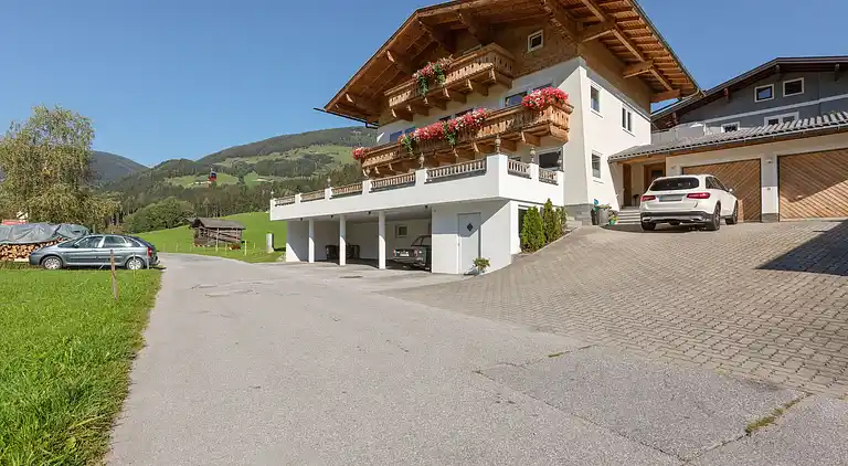 Apartment in Hollersbach im Pinzgau