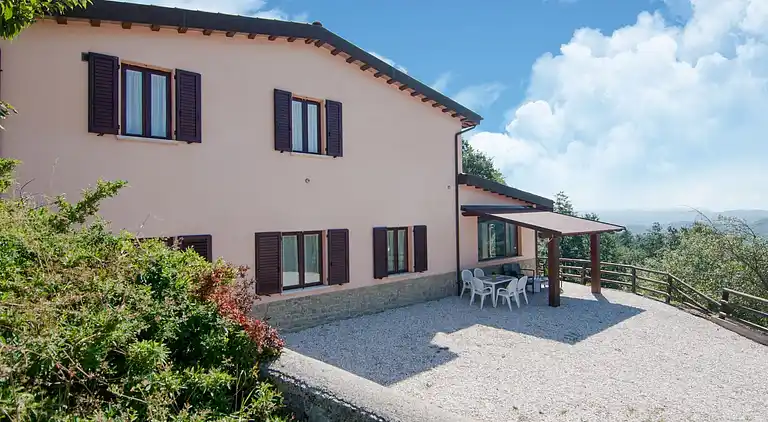 Gårdhus i Apecchio