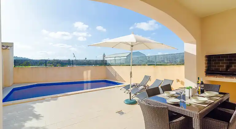 Villa in Son Carrió