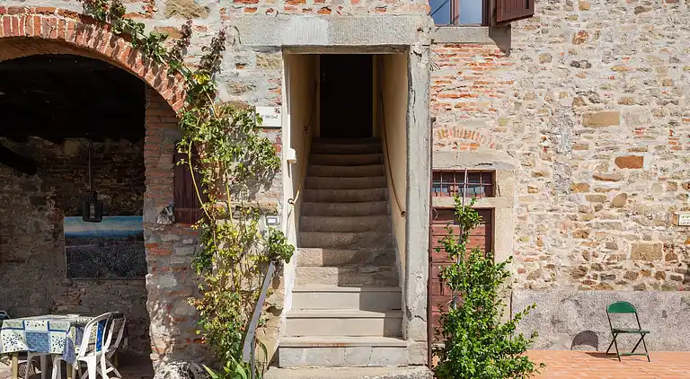 Gårdshus i Pulicciano