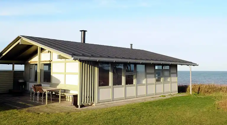 2½ room w/seaview,renovated