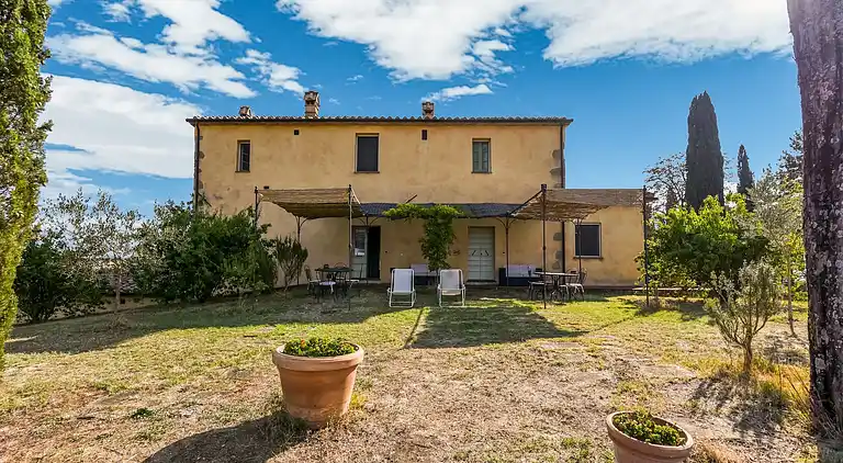 Farm house in San Casciano dei Bagni