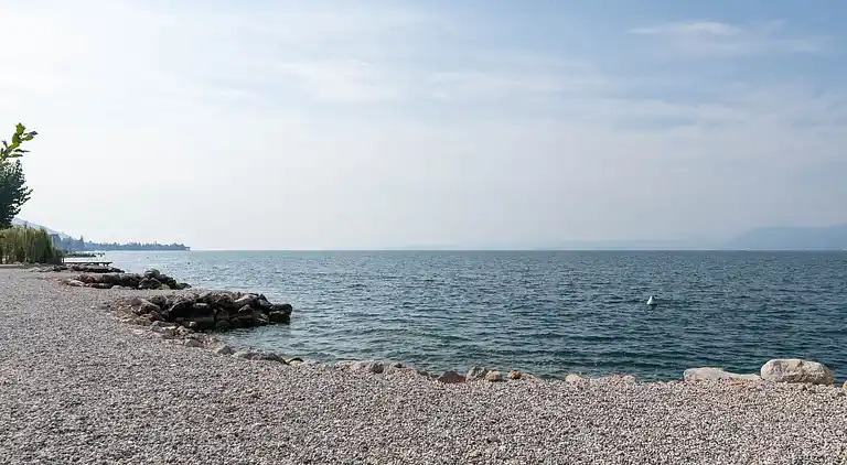 Semesterbostad i Torri del Benaco