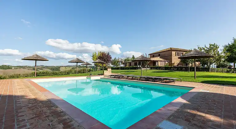 Farm house in Buonconvento