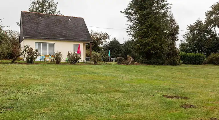 Holiday home in Meslan