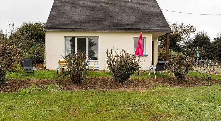 Holiday home in Meslan