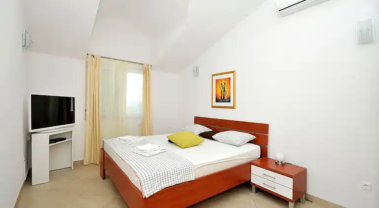 Apartment  DeLux with jacuzzi and pool,Trogir,Okrug Gornji