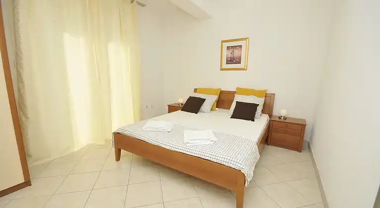  Apartment Jenny with pool,Trogir,Okrug Gornji