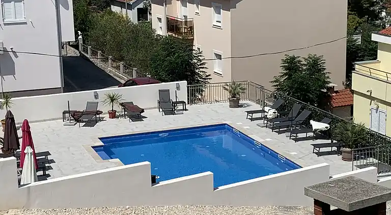  Apartment Classic with pool and Jacuzzi,Trogir,Okrug Gornji