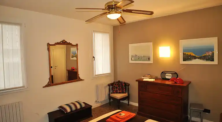 Great location, comfortable and quiet