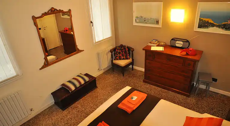 Great location, comfortable and quiet