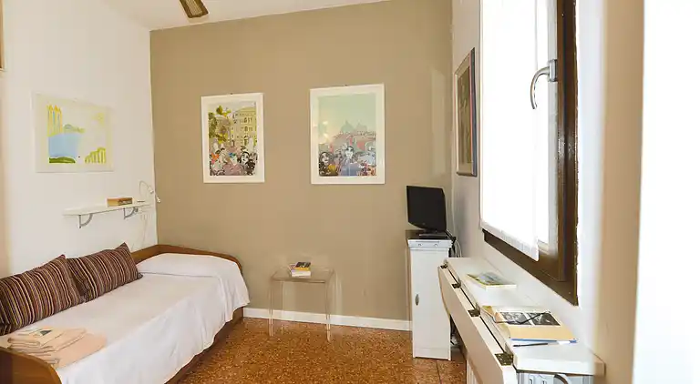 Great location, comfortable and quiet