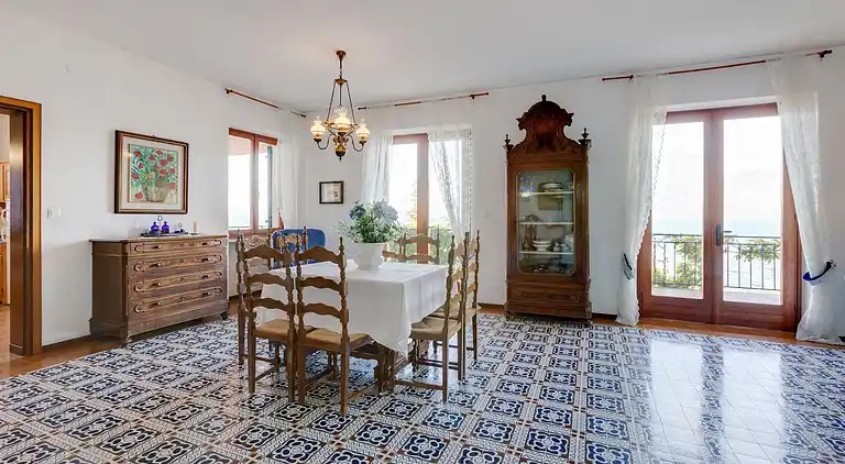 Villa in Torri del Benaco