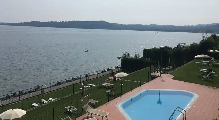 Apartment in Padenghe sul Garda