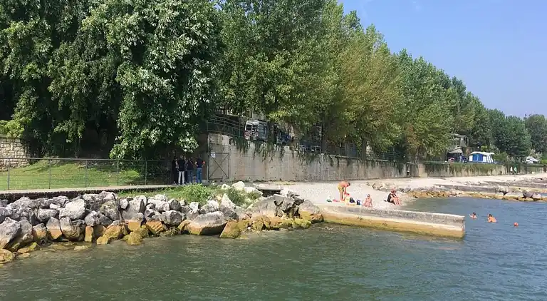 Apartment in Padenghe sul Garda