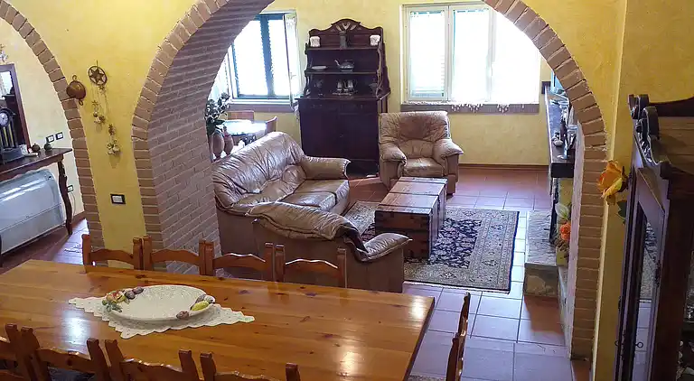 Mansion with view of the sea