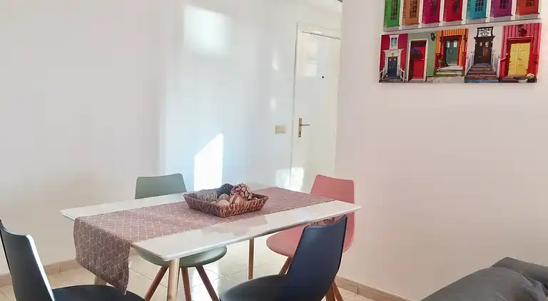 Spacious apartment 200 meters from the beach 