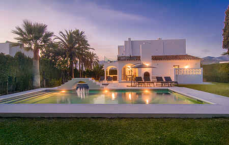 Las Chapas 5 bedroom villa with private pool, terraces
