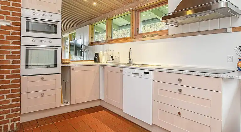 2½ room w/seaview,renovated