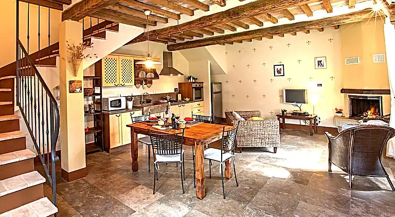 Mandolino Apartment Tuscany countryside, Siena