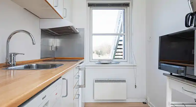 3 room,m/Harbour View,2 levels