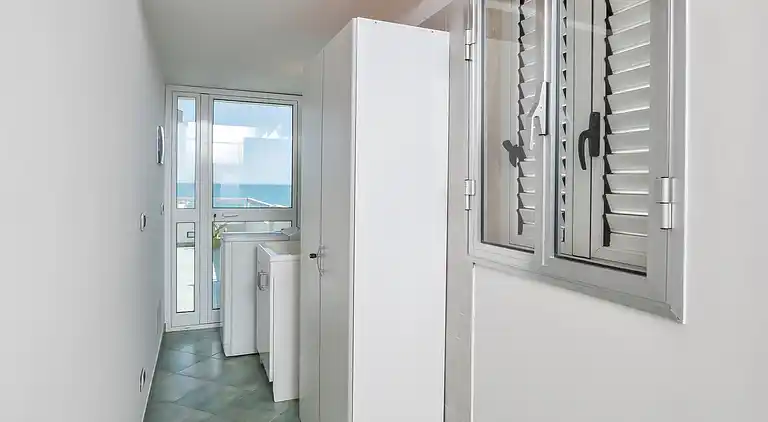 Archimede, apartment with sea view and in the center