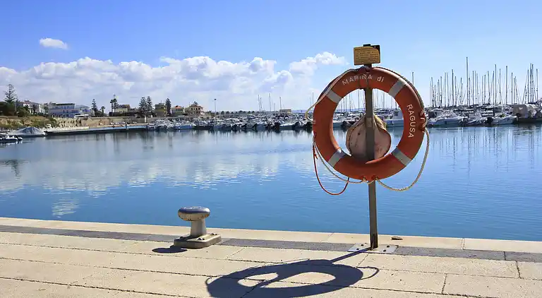 Archimede, apartment with sea view and in the center