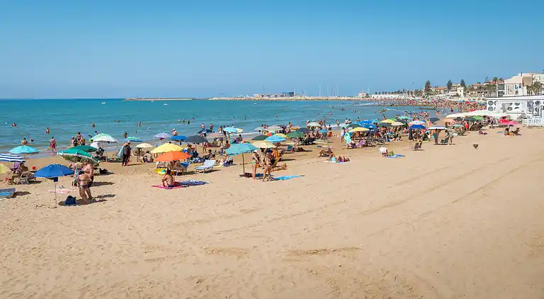 Archimede, apartment with sea view and in the center