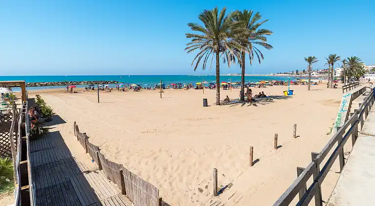 Archimede, apartment with sea view and in the center