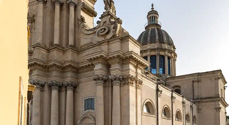 Enea, apartment overlooking the cathedral