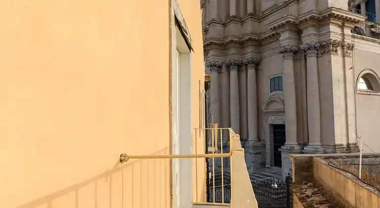 Enea, apartment overlooking the cathedral