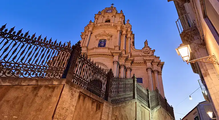 Enea, apartment overlooking the cathedral